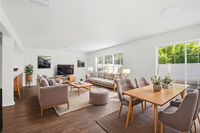 6339 CHERRY BLOSSOM TRAIL, Gibsonton, FL 33534