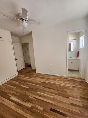 2615 McEarl Avenue SE, Albuquerque, NM 87106