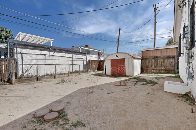 2615 McEarl Avenue SE, Albuquerque, NM 87106