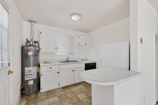 2615 McEarl Avenue SE, Albuquerque, NM 87106