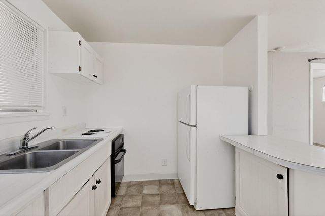 2615 McEarl Avenue SE, Albuquerque, NM 87106