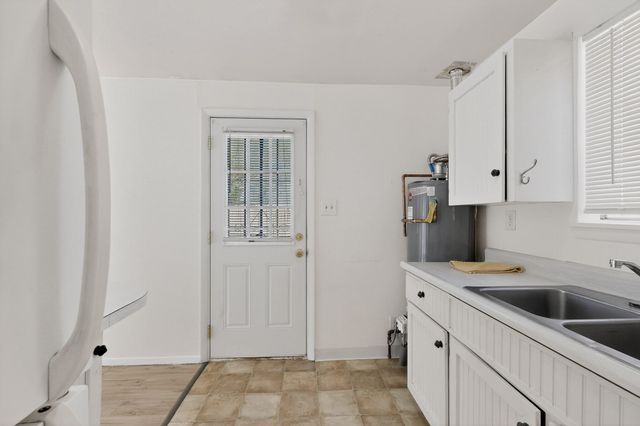 2615 McEarl Avenue SE, Albuquerque, NM 87106