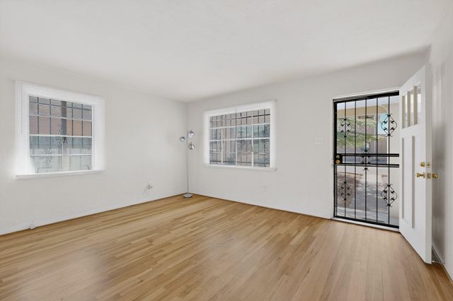 2615 McEarl Avenue SE, Albuquerque, NM 87106