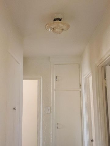 2615 McEarl Avenue SE, Albuquerque, NM 87106