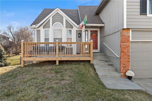 1309 NE Chowning Drive, Kansas City, MO 64155