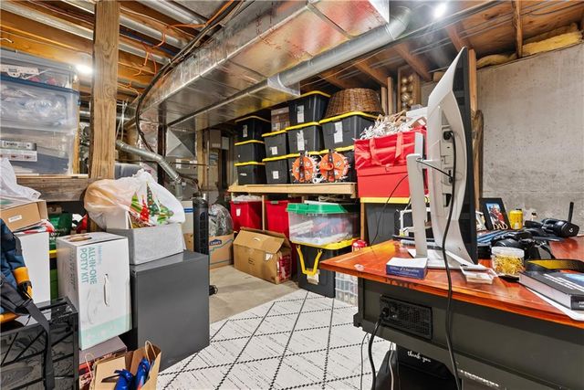 1309 NE Chowning Drive, Kansas City, MO 64155