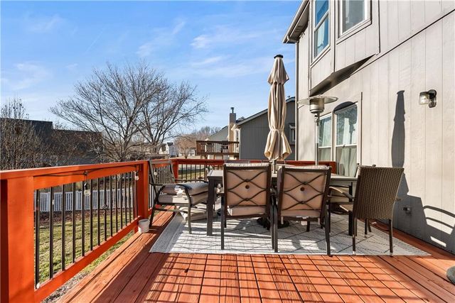 1309 NE Chowning Drive, Kansas City, MO 64155