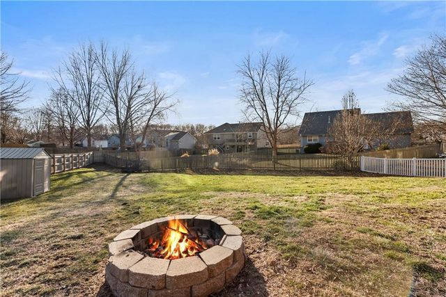 1309 NE Chowning Drive, Kansas City, MO 64155