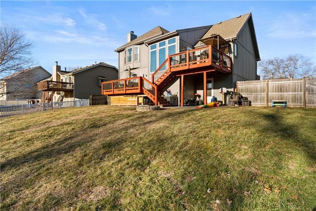 1309 NE Chowning Drive, Kansas City, MO 64155