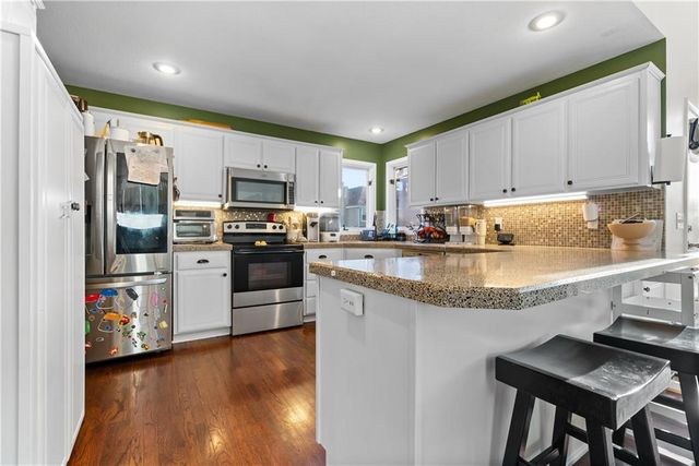 1309 NE Chowning Drive, Kansas City, MO 64155