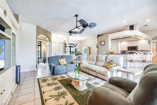 2510 SE 23rd PL, Cape Coral, FL 33904