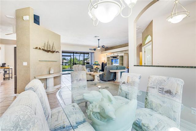2510 SE 23rd PL, Cape Coral, FL 33904