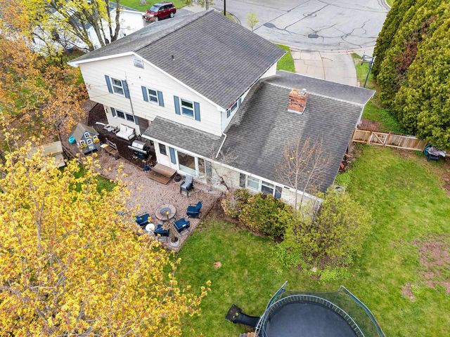 525 E BRIAR LANE, Green Bay, WI 54301