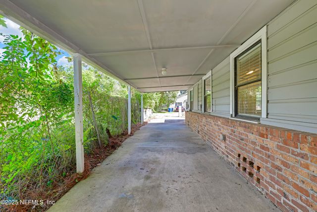 9062 2ND Avenue, Jacksonville, FL 32208