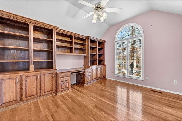 21 Dunvegan Drive, Bella Vista, AR 72715