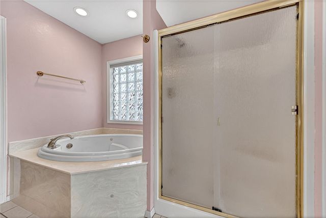 21 Dunvegan Drive, Bella Vista, AR 72715