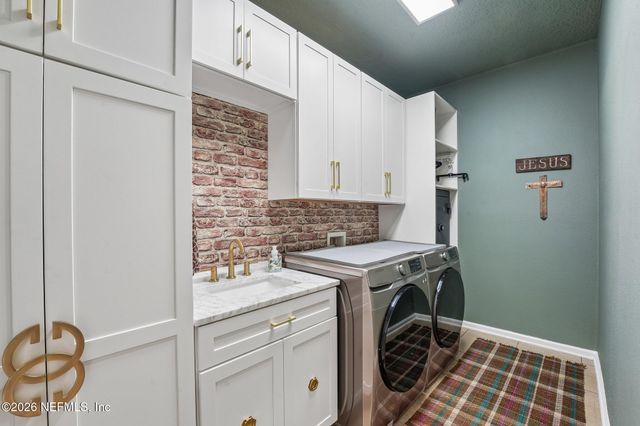 16713 OAK PRESERVE Drive, Jacksonville, FL 32226