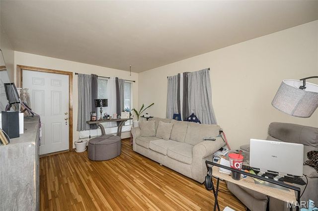 3924 Geraldine Avenue, St Ann, MO 63074