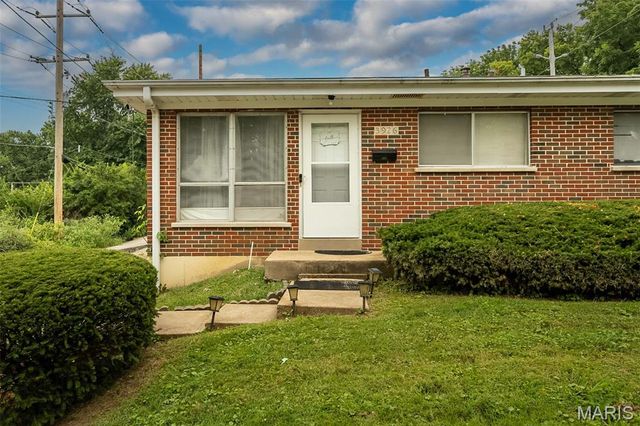 3924 Geraldine Avenue, St Ann, MO 63074
