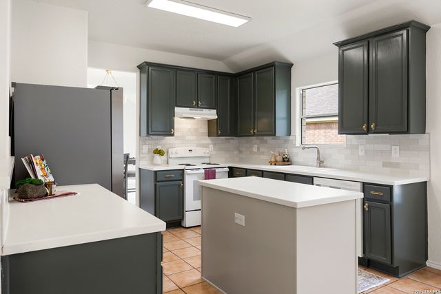 12803 VIDORRA VISTA DR, San Antonio, TX 78216