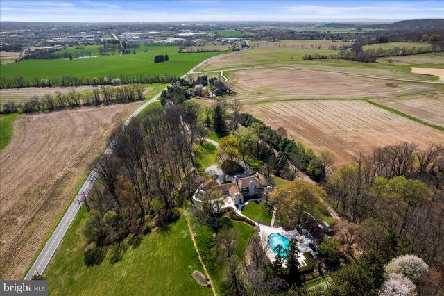 6759 E MOULSTOWN RD, Hanover, PA 17331
