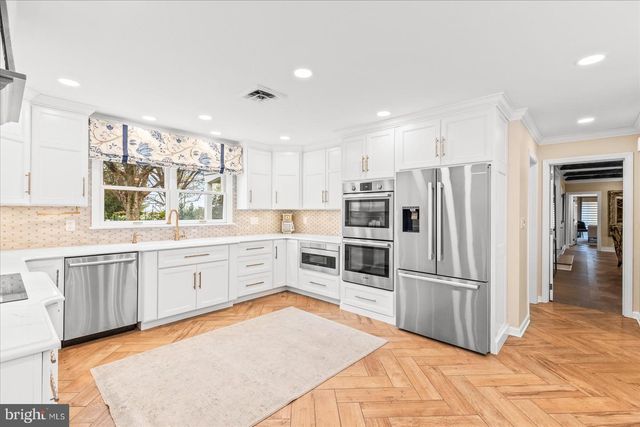 6759 E MOULSTOWN RD, Hanover, PA 17331