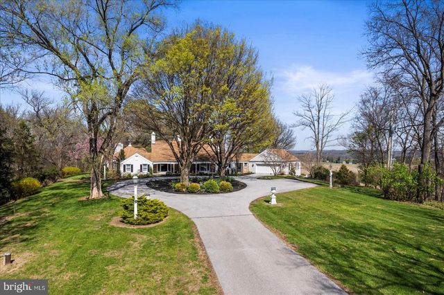 6759 E MOULSTOWN RD, Hanover, PA 17331