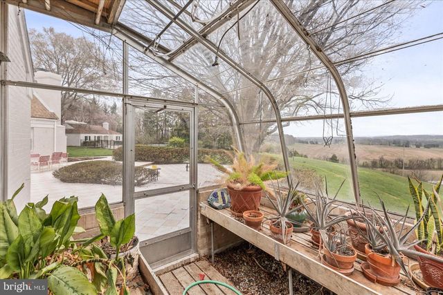 6759 E MOULSTOWN RD, Hanover, PA 17331