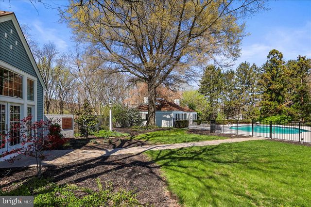 6759 E MOULSTOWN RD, Hanover, PA 17331