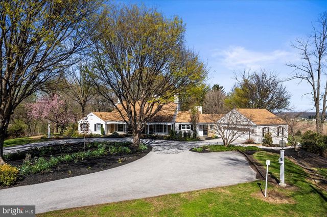 6759 E MOULSTOWN RD, Hanover, PA 17331
