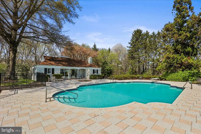 6759 E MOULSTOWN RD, Hanover, PA 17331