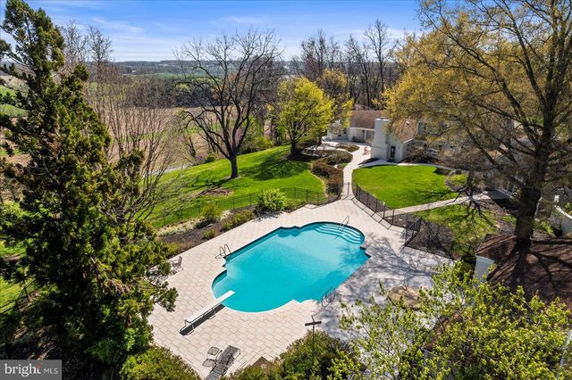 6759 E MOULSTOWN RD, Hanover, PA 17331