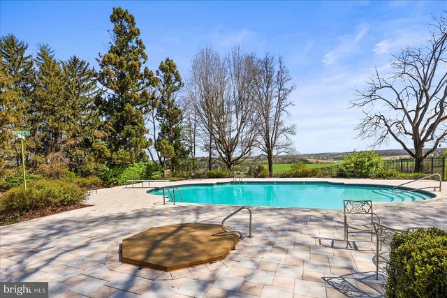 6759 E MOULSTOWN RD, Hanover, PA 17331