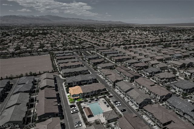 7320 North Decatur Boulevard 5, Las Vegas, NV 89131