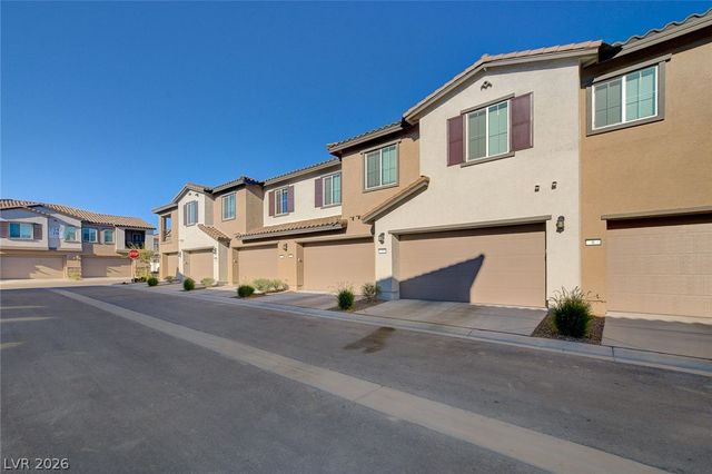 7320 North Decatur Boulevard 5, Las Vegas, NV 89131