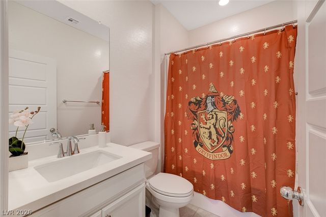 7320 North Decatur Boulevard 5, Las Vegas, NV 89131