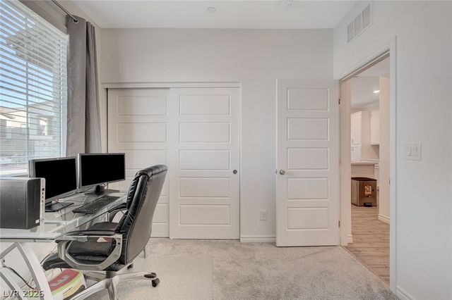 7320 North Decatur Boulevard 5, Las Vegas, NV 89131