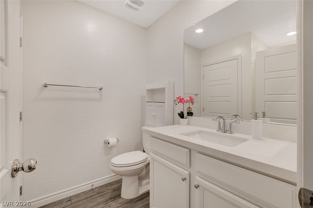 7320 North Decatur Boulevard 5, Las Vegas, NV 89131