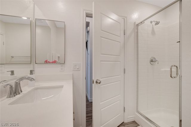 7320 North Decatur Boulevard 5, Las Vegas, NV 89131