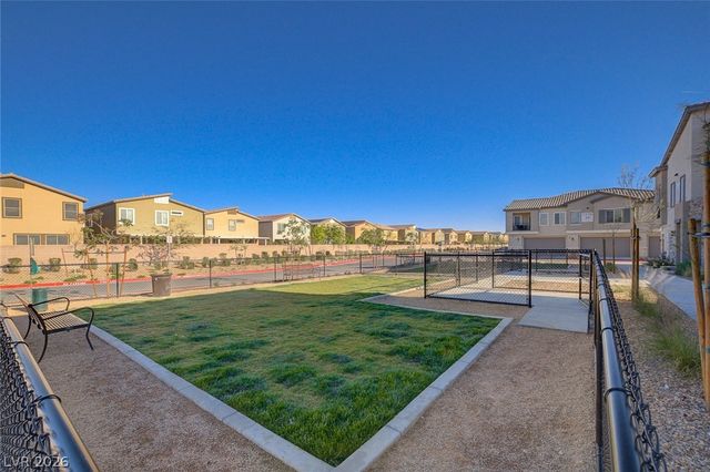 7320 North Decatur Boulevard 5, Las Vegas, NV 89131