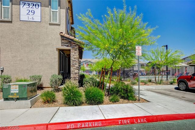 7320 North Decatur Boulevard 5, Las Vegas, NV 89131