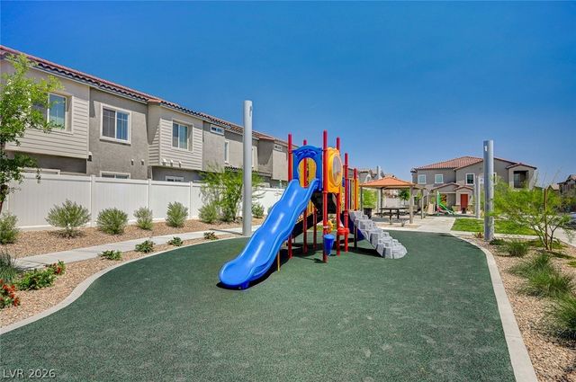 7320 North Decatur Boulevard 5, Las Vegas, NV 89131