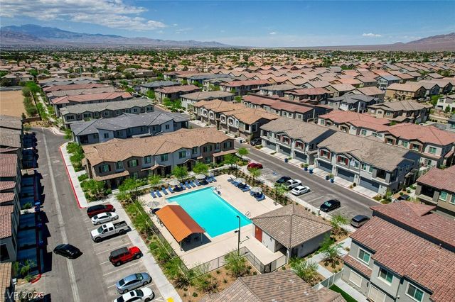 7320 North Decatur Boulevard 5, Las Vegas, NV 89131