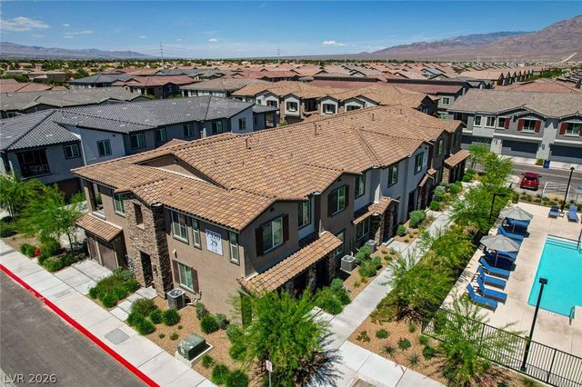 7320 North Decatur Boulevard 5, Las Vegas, NV 89131