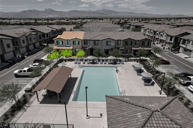 7320 North Decatur Boulevard 5, Las Vegas, NV 89131