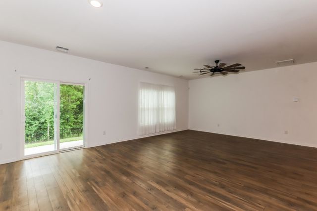 1126 Joywood Dr., Longs, SC 29568