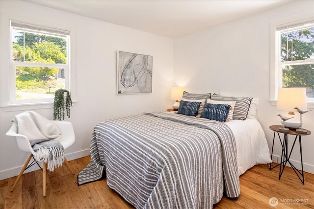 2315 S Bateman Street, Seattle, WA 98108