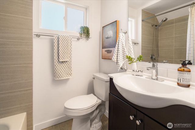 2315 S Bateman Street, Seattle, WA 98108