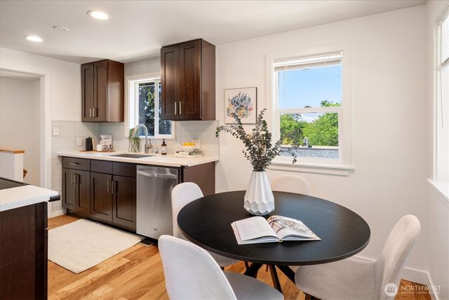 2315 S Bateman Street, Seattle, WA 98108