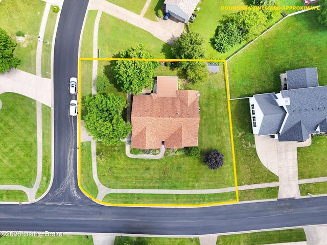 2005 Manning Pl, La Grange, KY 40031